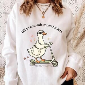 Funny Goose Mom Shirt Silly Mom Life Tee Mothers Day Gift